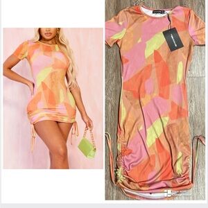 PrettyLittleThing Abstract Ribbed Short Sleeve Ruched Sides Mini Dress sz 6 NWT
